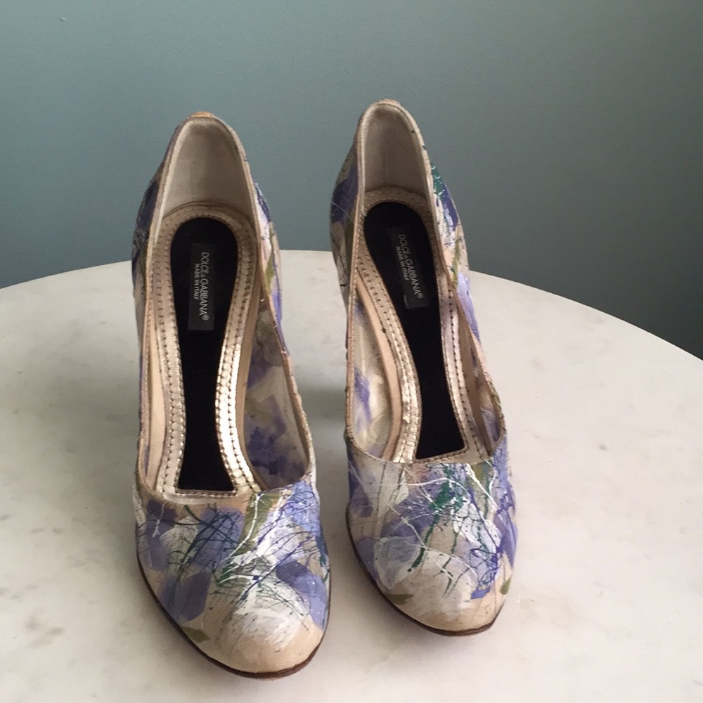 Dolce and gabbana shoes.  Size 36.5